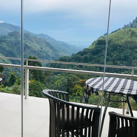 Ella Hide View Hotel Bagian luar foto