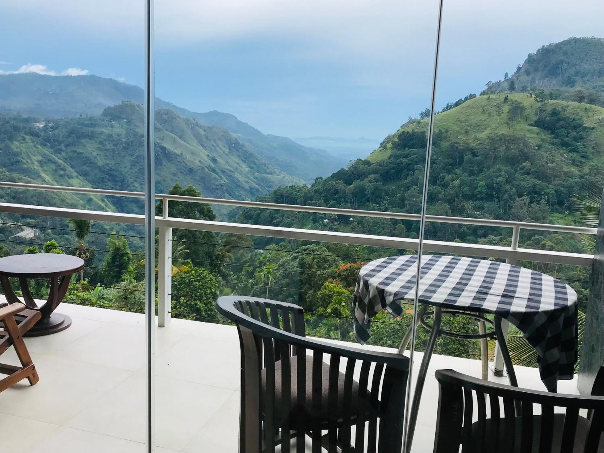 Ella Hide View Hotel Bagian luar foto