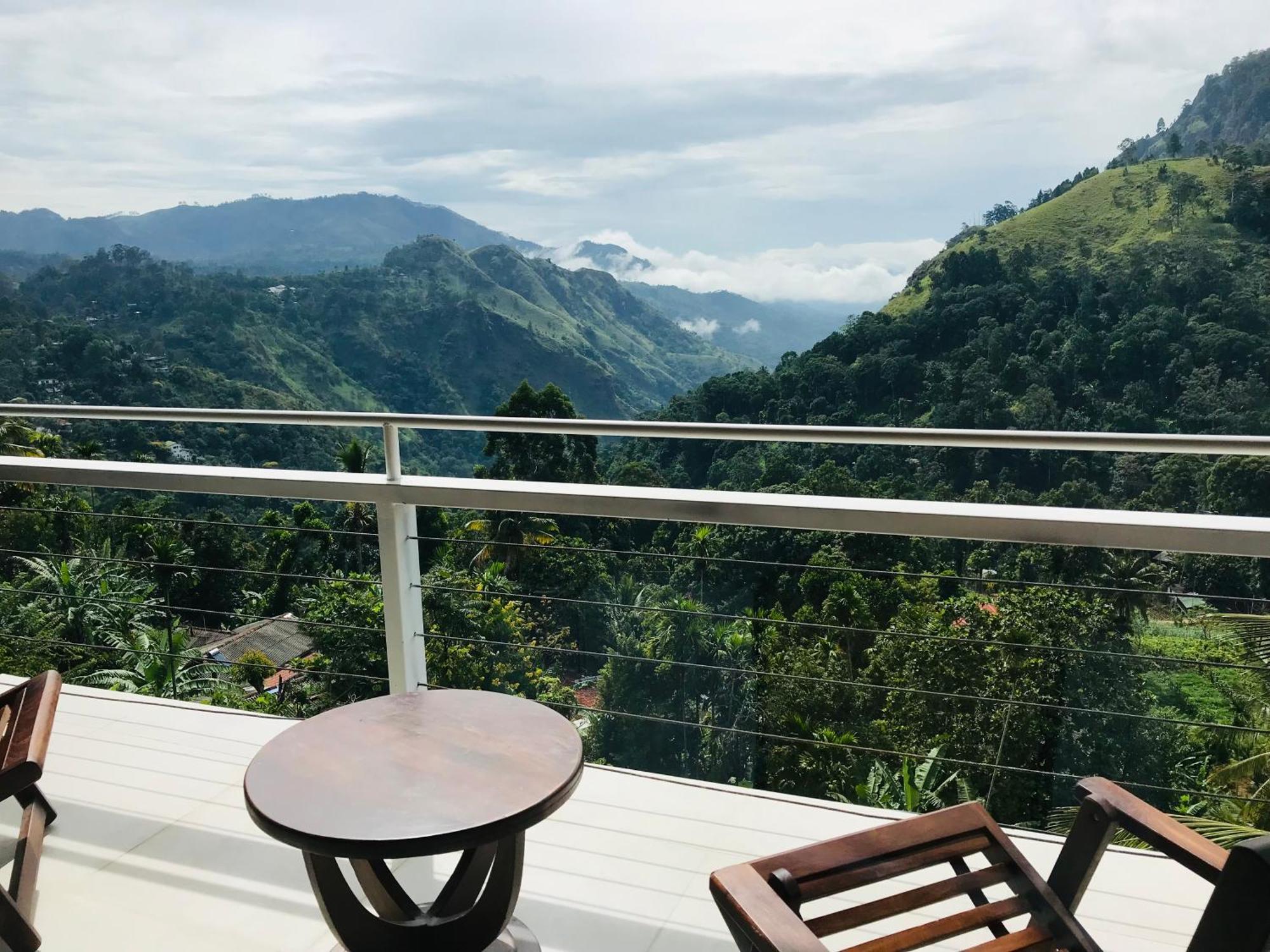 Ella Hide View Hotel Bagian luar foto